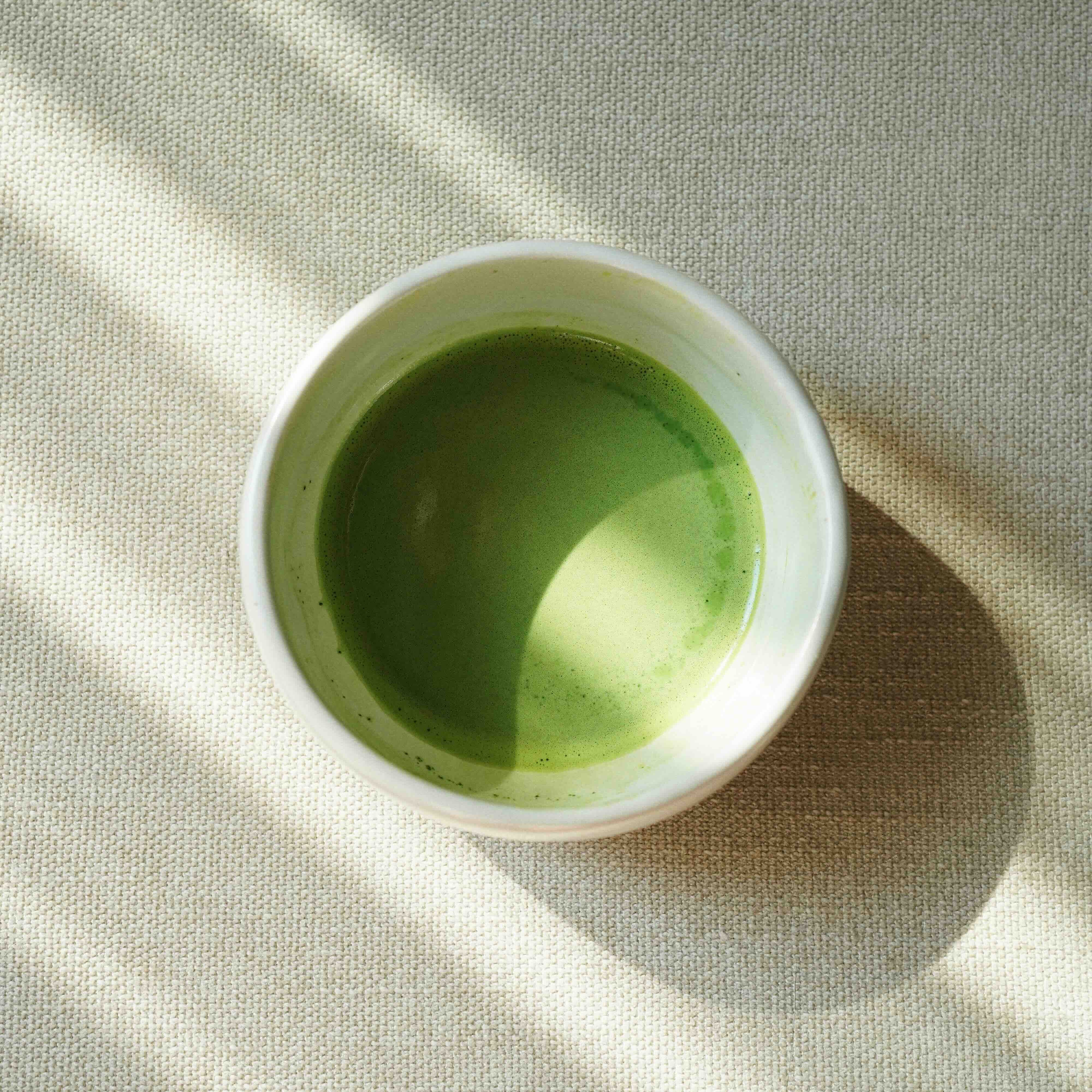 matcha in a bowl | Romi Matcha