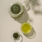 Kabusecha green tea set with glass teapot cup and tea leaves | Romi Matcha