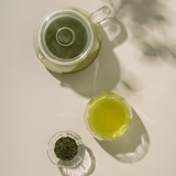 Kabusecha green tea set with glass teapot cup and tea leaves | Romi Matcha